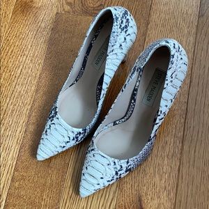 Steve Madden Snake Skin Embossed Heels